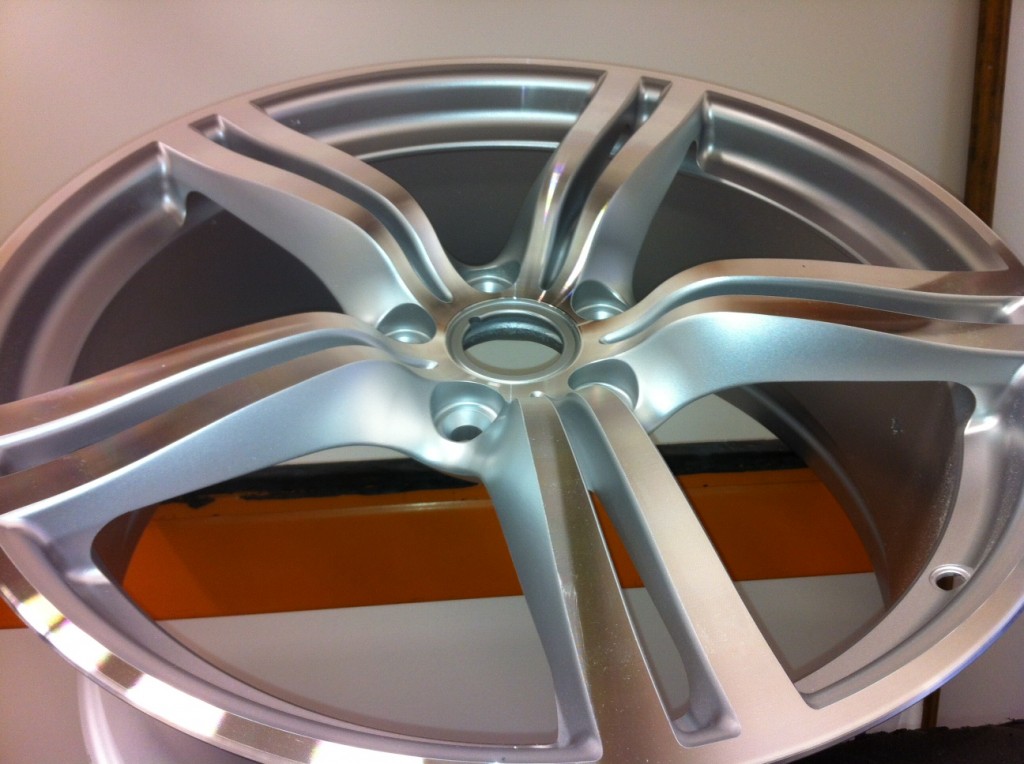 diamond-cut-alloy-wheels-vs-painted-alloys-rimperfection-toronto